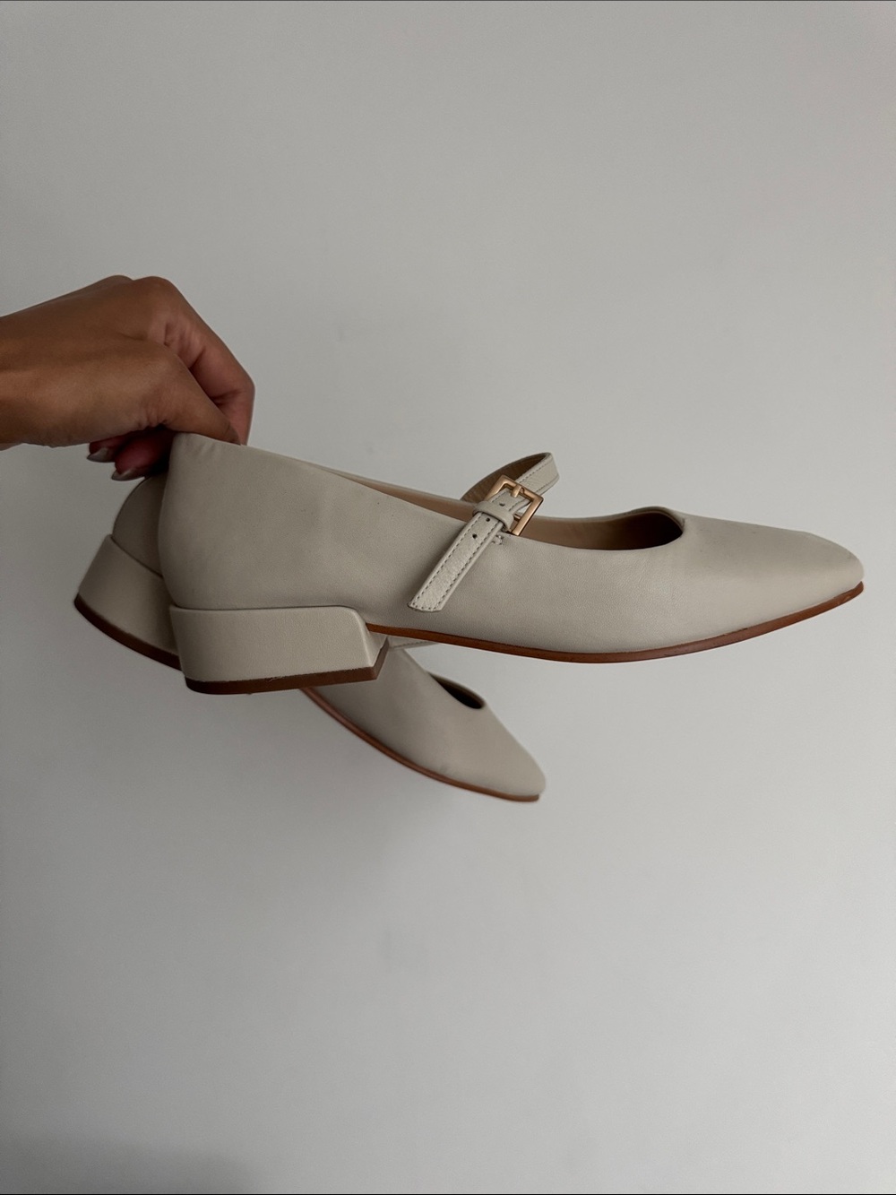 Clarks Cream Mary Jane Leather Flats with Strap - Picture 4 of 6